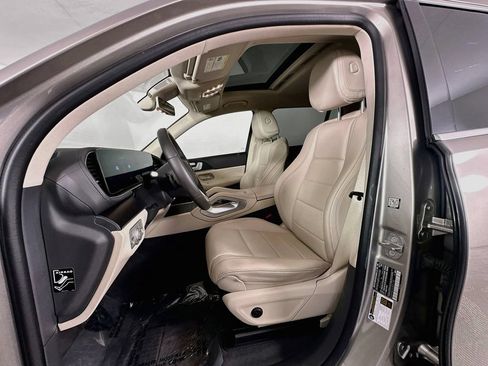 Used 2020 Mercedes-Benz GLS 450 4MATIC image 21