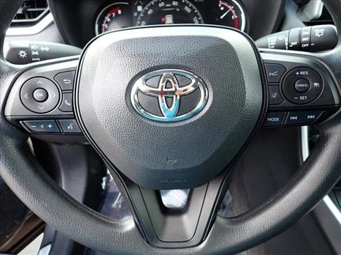 Used 2024 Toyota RAV4 XLE image 16