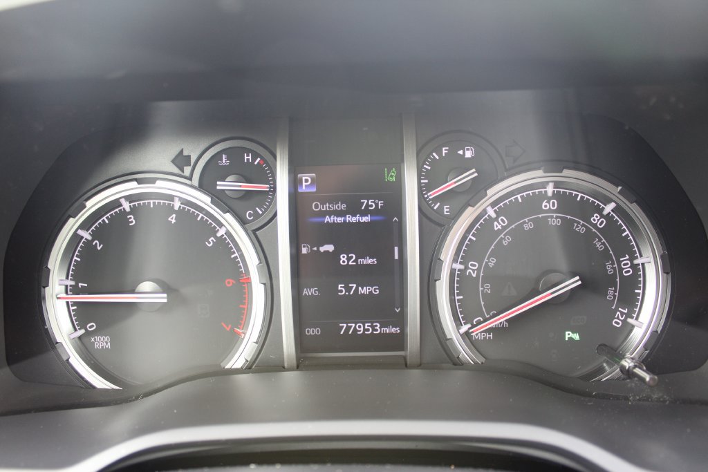 Used 2023 Toyota 4Runner Limited AWD/4WD image 31