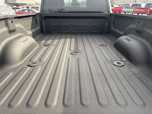 Used 2024 RAM 3500 Tradesman w/ Chrome Appearance Group image 31