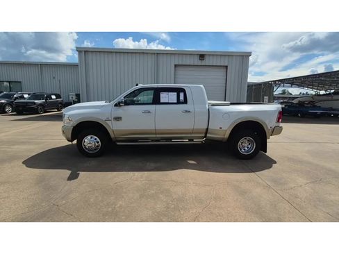 Used 2017 RAM 3500 Laramie Longhorn w/ Convenience Group image 5