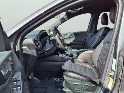 Used 2023 Ford Escape ST-Line Elite w/ Premium Technology Package AWD/4WD image 17