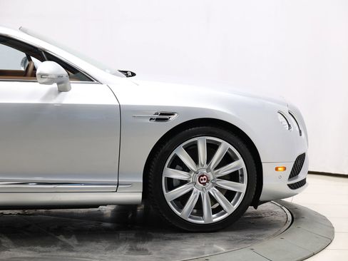 Used 2016 Bentley Continental GT image 60