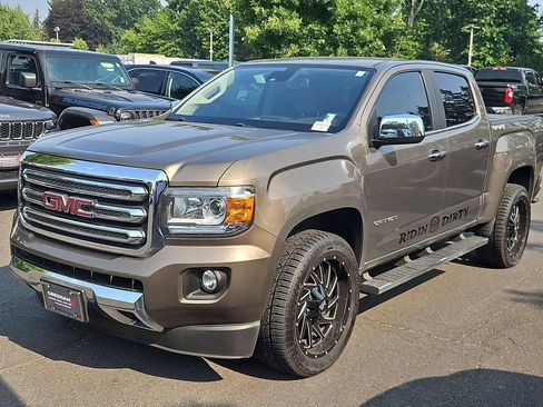 Used 2015 GMC Canyon SLT w/ Driver Alert Package RWD image 3