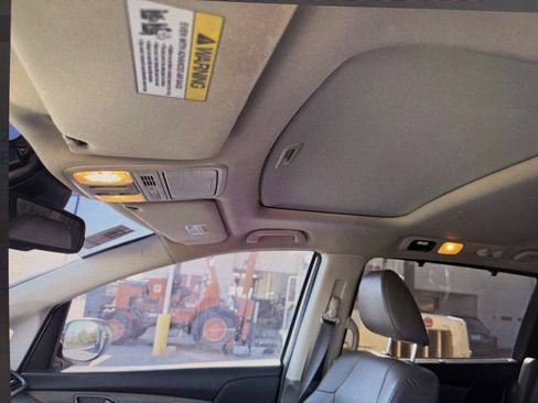 Used 2016 Honda Odyssey EX-L image 12