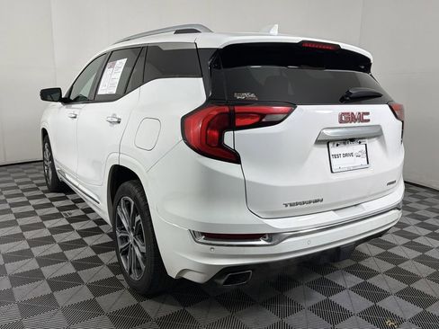 Used 2018 GMC Terrain Denali w/ Advanced Safety Package image 4
