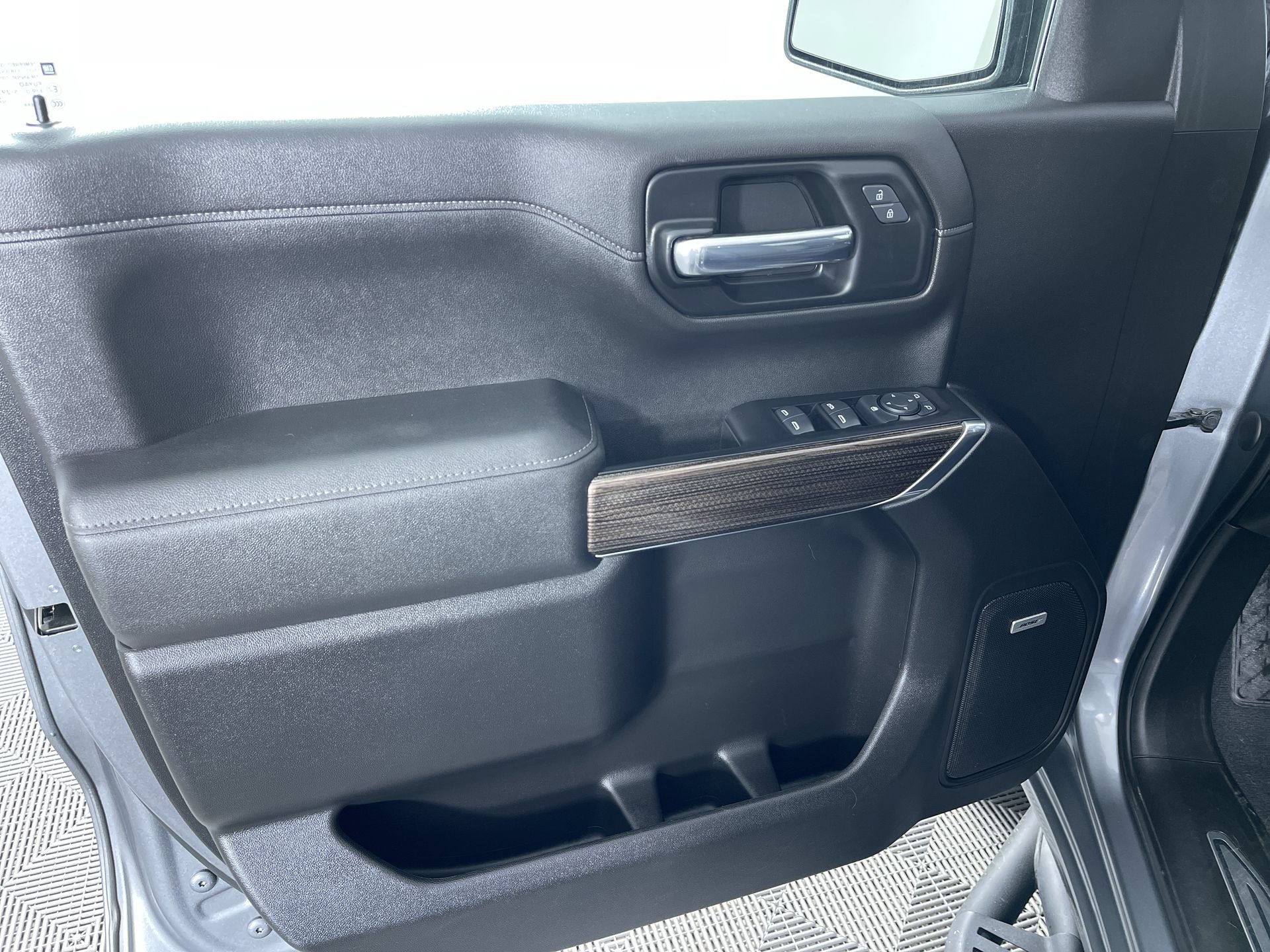 Used 2020 Chevrolet Silverado 1500 LT Trail Boss AWD/4WD image 15