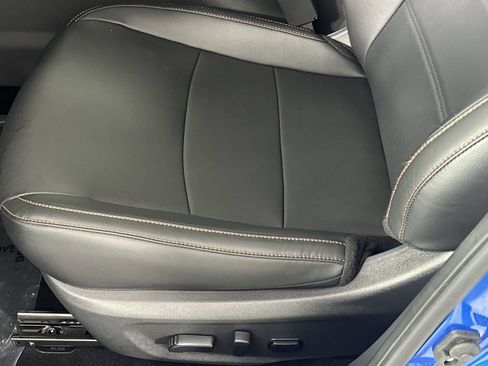 Certified 2025 Nissan Sentra SR w/ SR Premium Package FWD image 12