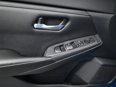 Used 2021 Nissan Sentra SV image 22