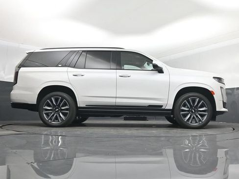 Used 2024 Cadillac Escalade Sport Platinum RWD image 16