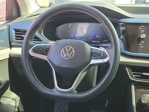 Used 2024 Volkswagen Taos SE image 19