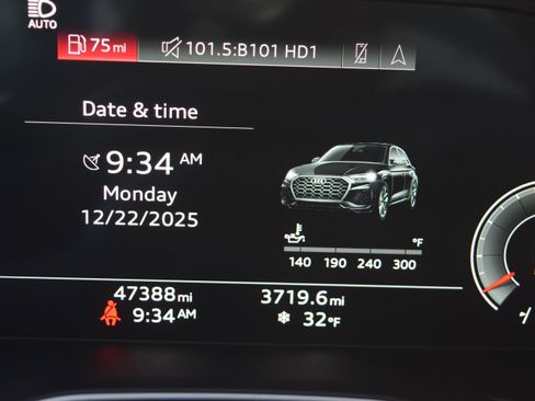 Used 2023 Audi Q5 2.0T Prestige image 12