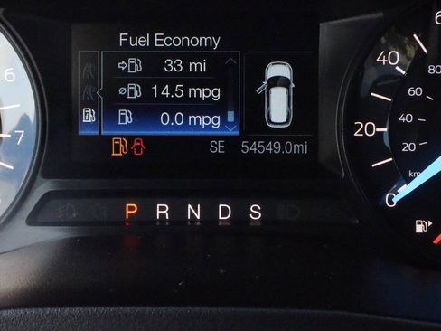 Used 2018 Ford Explorer XLT image 11