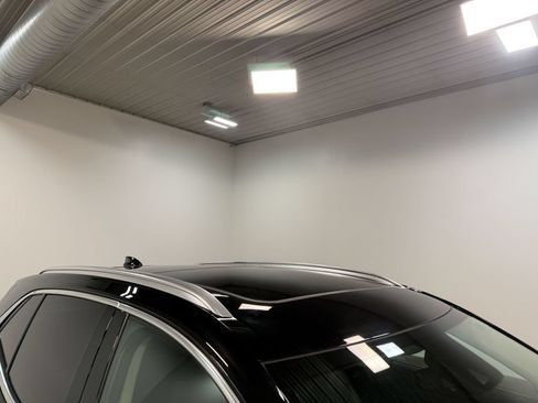 Used 2023 Buick Envision Avenir AWD/4WD image 45