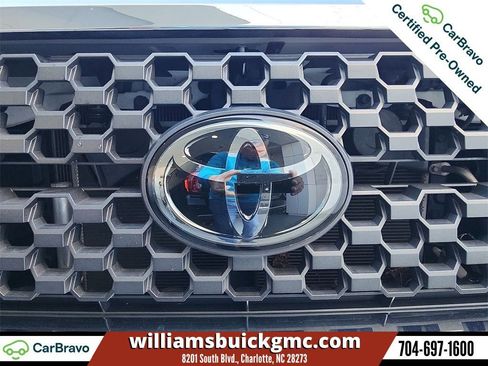 Used 2021 Toyota Tundra SR5 w/ SR5 Upgrade Package image 29