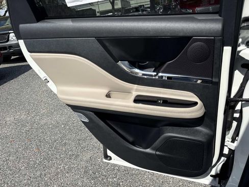 New 2026 Lincoln Corsair Reserve image 13