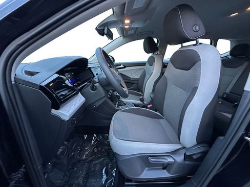 Used 2024 Volkswagen Taos S image 9