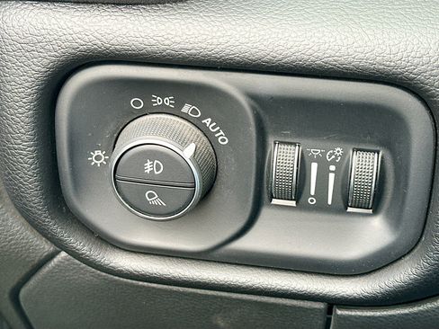 Used 2024 RAM 2500 Laramie image 17