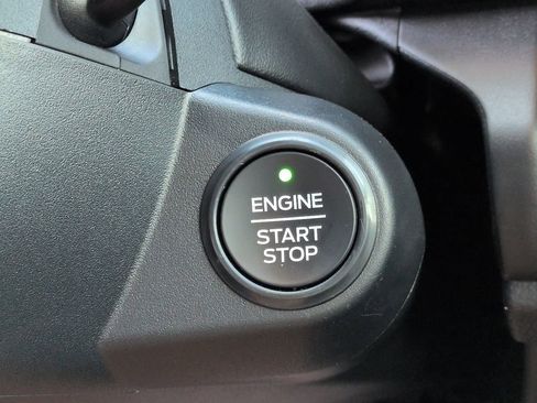 Used 2025 Ford Ranger Lariat w/ Chrome Accent Package image 27