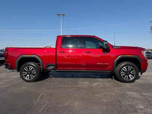 Used 2022 GMC Sierra 2500 AT4 w/ AT4 Premium Plus Package AWD/4WD image 4