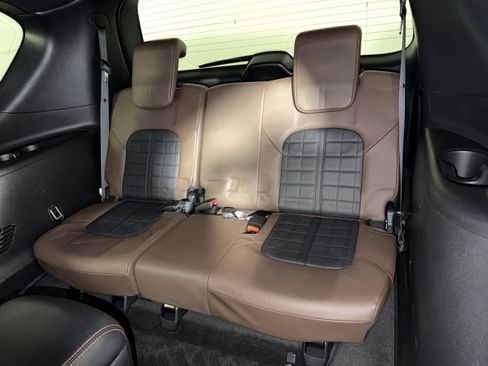 Used 2020 Nissan Armada Platinum w/ Platinum Reserve Package image 26