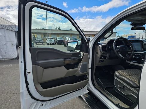 Used 2024 Ford F150 Platinum w/ Equipment Group 703A Plus AWD/4WD image 19