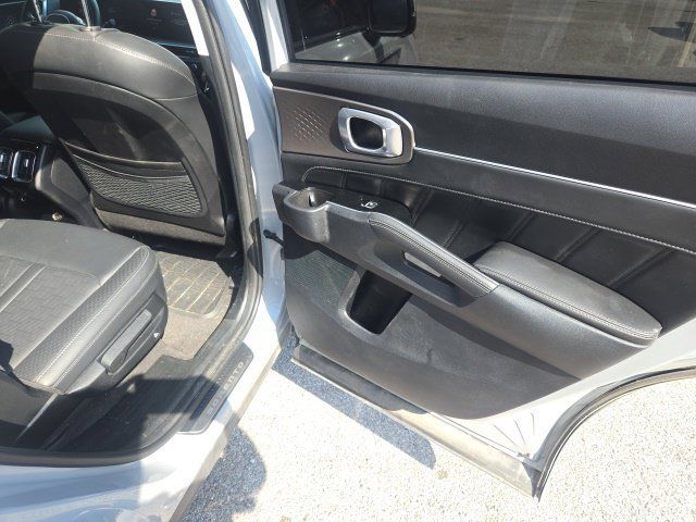 Used 2024 Kia Sorento SX FWD image 8