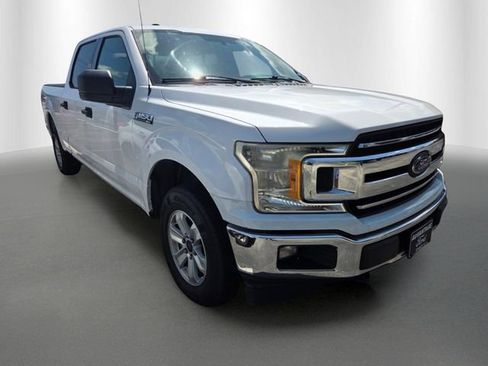Used 2022 Ford F150 XLT w/ Bed Utility Package RWD image 5