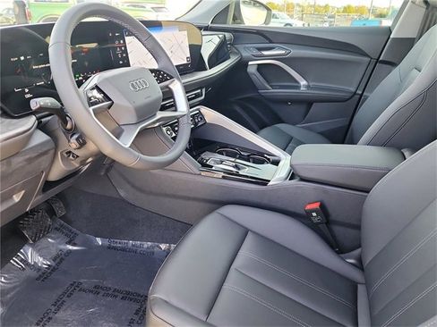 New 2025 Audi Q5 Premium image 22