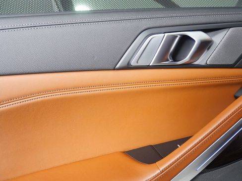 Used 2021 BMW X6 sDrive40i w/ Executive Package image 16