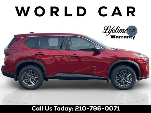 Used 2026 Nissan Rogue S FWD image 2