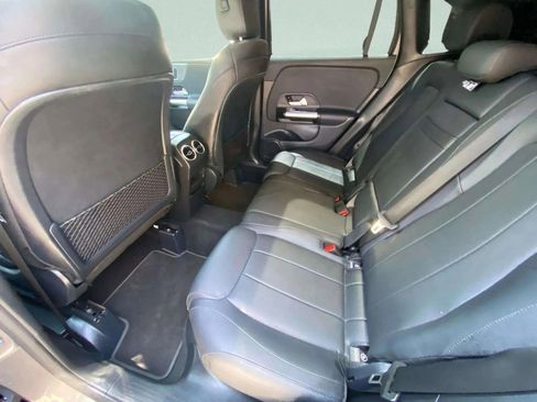 Used 2021 Mercedes-Benz GLA 250 4MATIC image 19