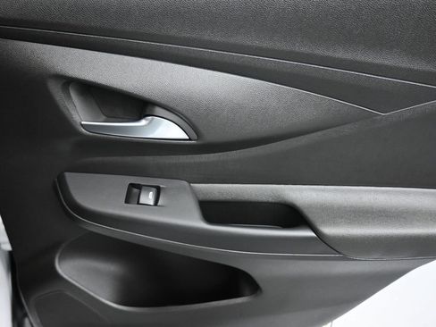 Used 2024 Buick Envista Preferred w/ Convenience I Package image 33