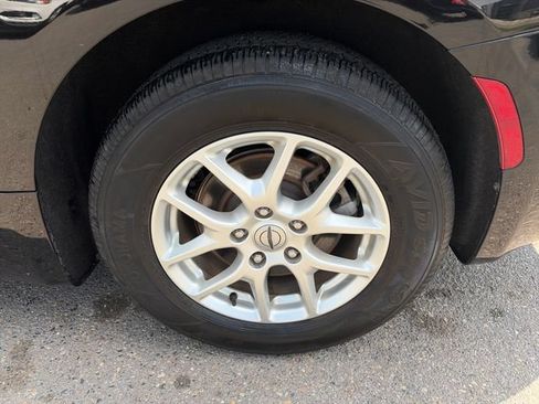 Used 2025 Chrysler Pacifica Select FWD image 15