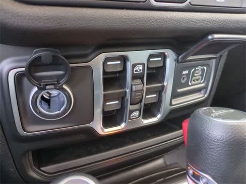 New 2025 Jeep Gladiator Sport image 31