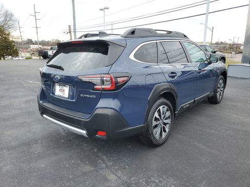 Certified 2023 Subaru Outback Limited image 3