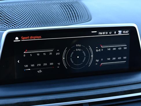 Used 2020 BMW 750i xDrive w/ Executive Package image 34