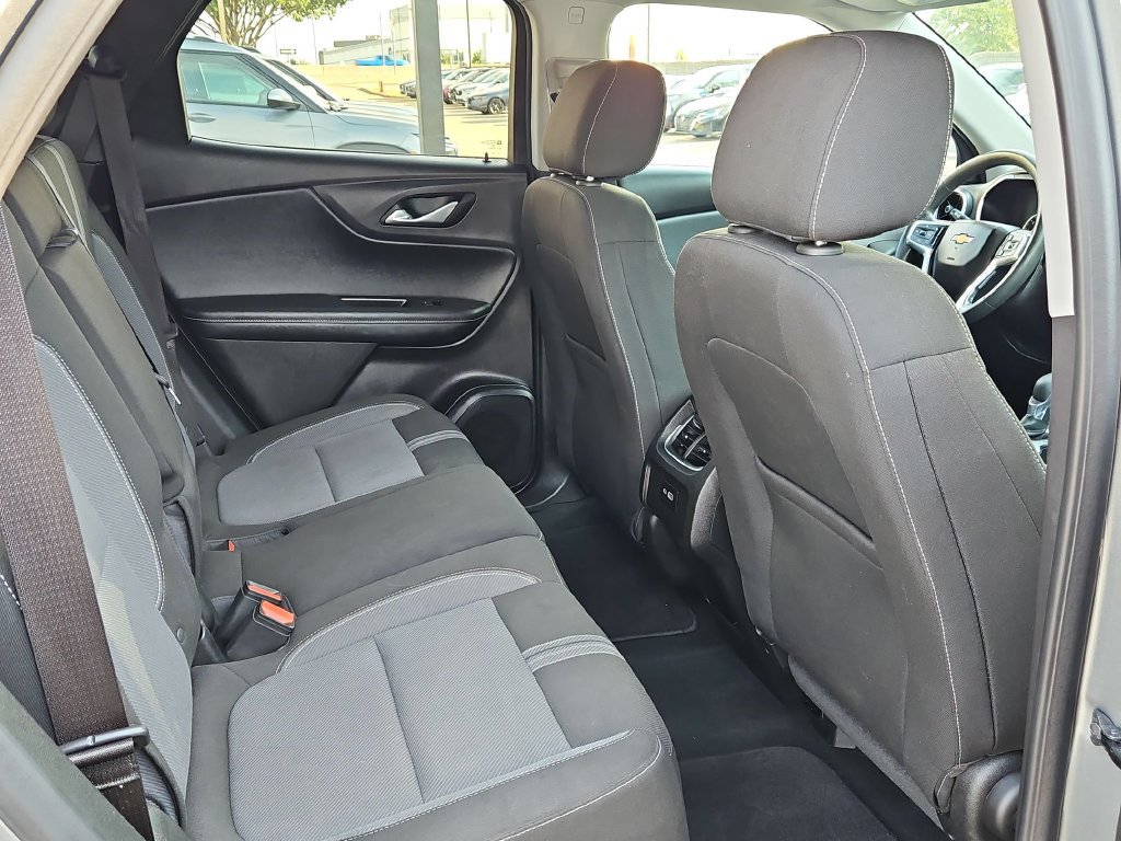 Used 2025 Chevrolet Blazer LT FWD image 27