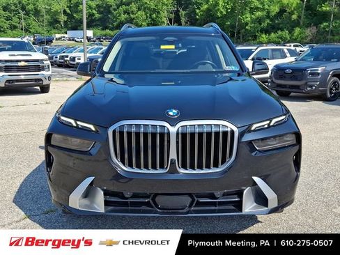 Used 2026 BMW X7 xDrive40i AWD/4WD image 3