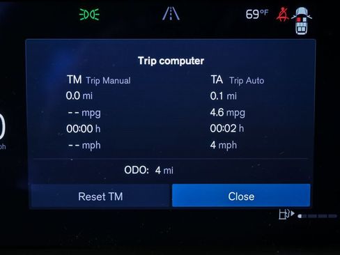 New 2026 Volvo XC90 B6 Plus w/ Protection Package Premier image 12