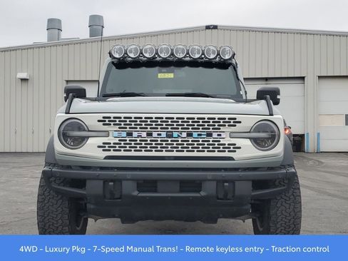 Used 2021 Ford Bronco Badlands image 2