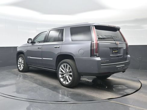 Used 2019 Cadillac Escalade Premium Luxury RWD image 4