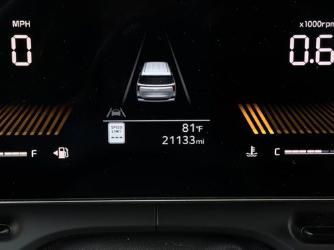 Used 2026 Kia Carnival FWD image 43