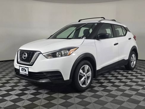 Used 2019 Nissan Kicks S w/ Exterior Package image 7
