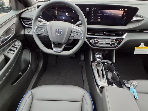 New 2026 Buick Envista Sport Touring w/ Advanced Safety Package image 2