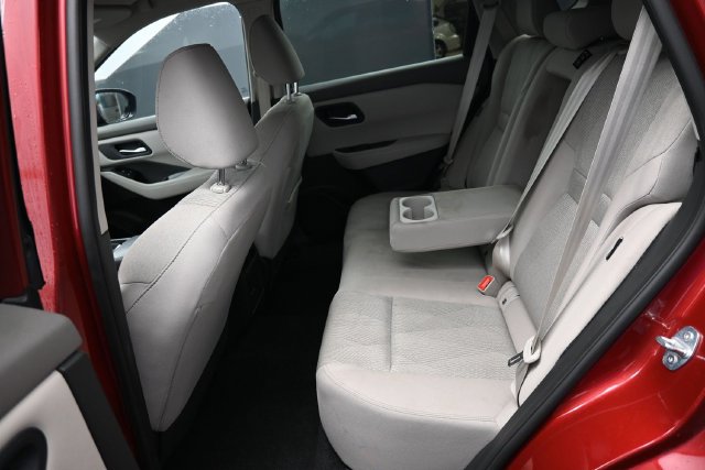 Used 2025 Nissan Rogue SV AWD/4WD image 31
