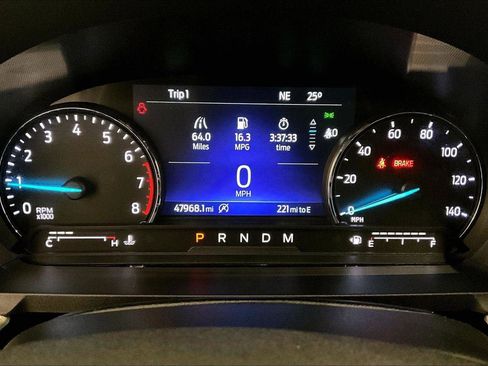 Used 2020 Ford Explorer XLT w/ Equipment Group 202A image 19