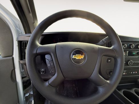 New 2025 Chevrolet Express 3500 Work Van w/ Power Convenience Package image 12