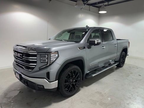 Certified 2023 GMC Sierra 1500 SLT w/ SLT Premium Package AWD/4WD image 3