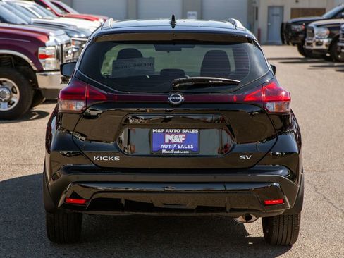 Used 2024 Nissan Kicks SV image 6